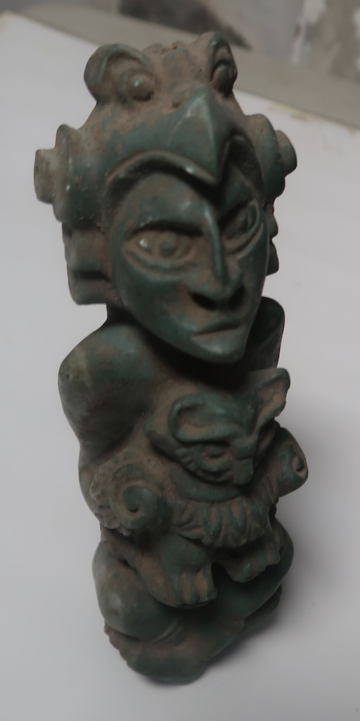 The Guardian Effigy of the Twin Spirits 2787-2789